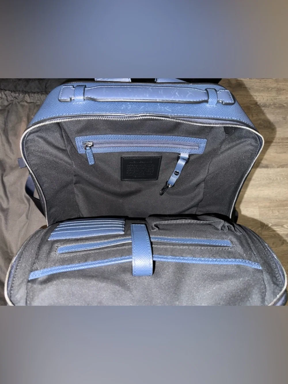 Michael Kors Men’s Harrison Backpack - Picture 7 of 10